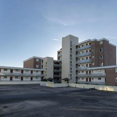 Fuerstenhof 5 *